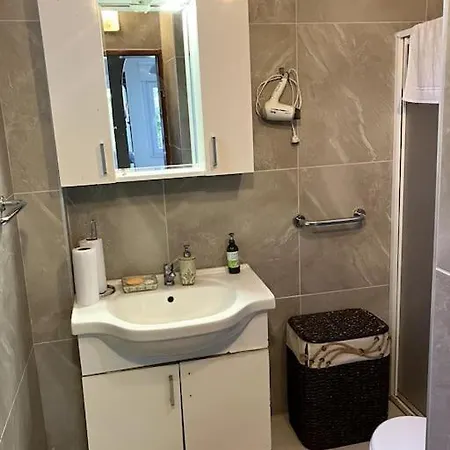 Portakal Bahcesi Icerisinde Muestakil Villa בית נופש